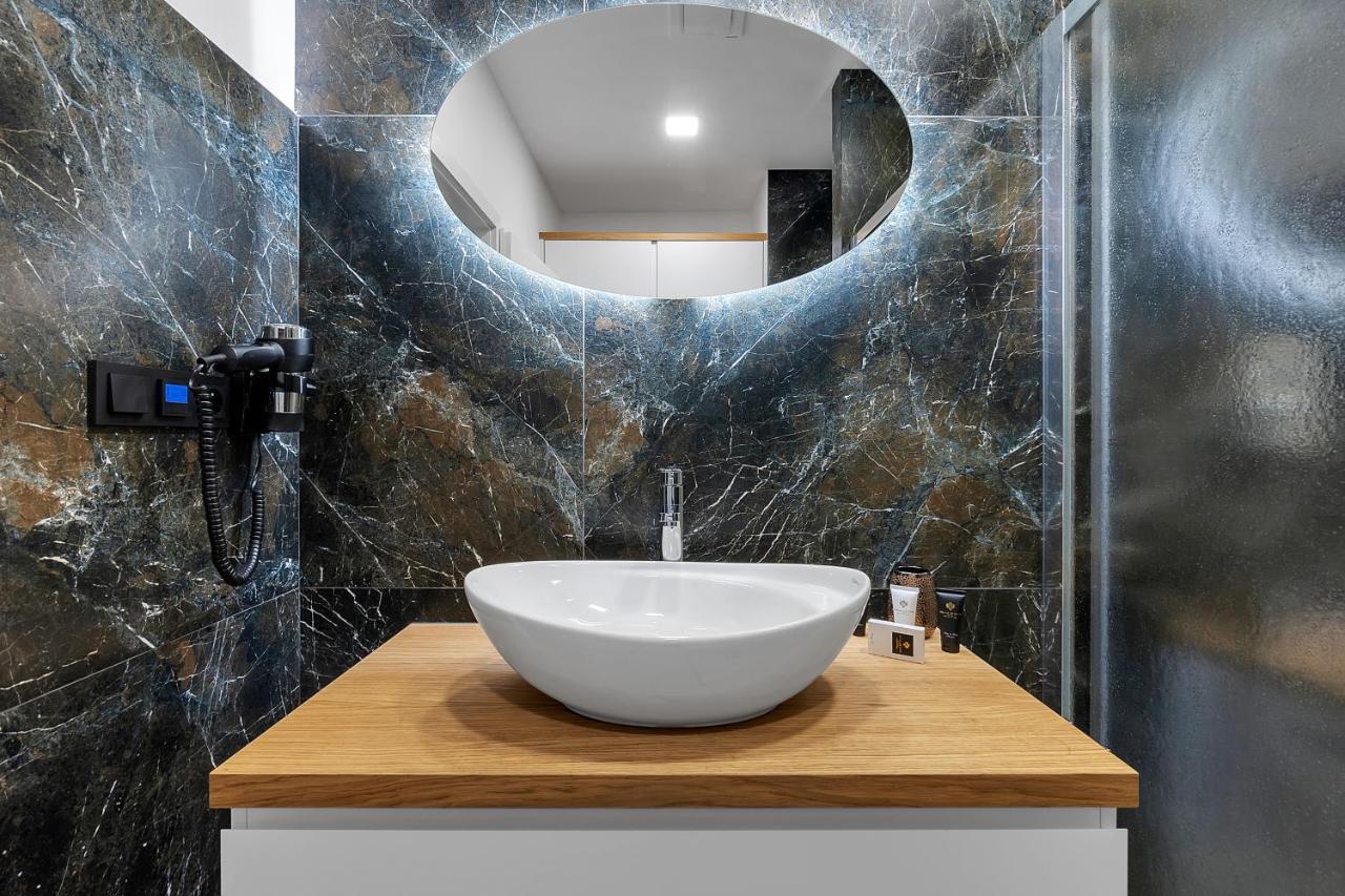 Novy Designovy Apartman S Klimatizaci Rychnov nad Kneznou Bagian luar foto